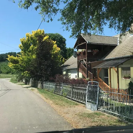 Zoeld Vendeghaz Casa de Férias *
